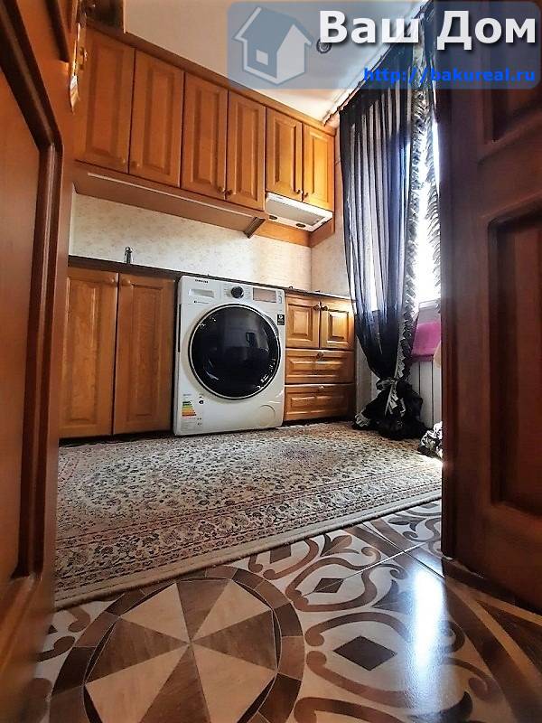 продаётся 1 комнатная квартира на улице Сеидбейли около метро Ичери Шехер