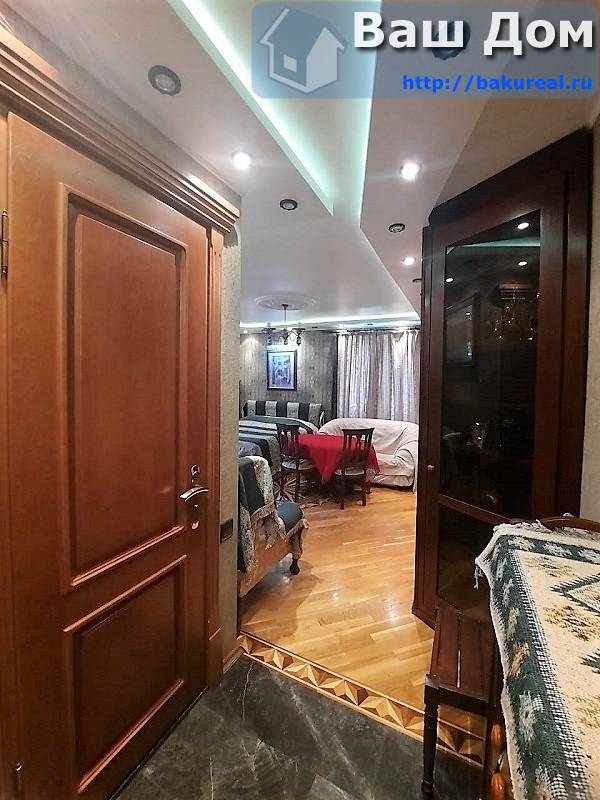 продаётся 1 комнатная квартира на улице Сеидбейли около метро Ичери Шехер