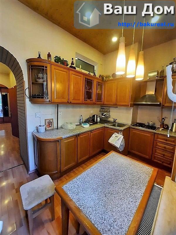 продаётся "сталинка" в парковой зоне