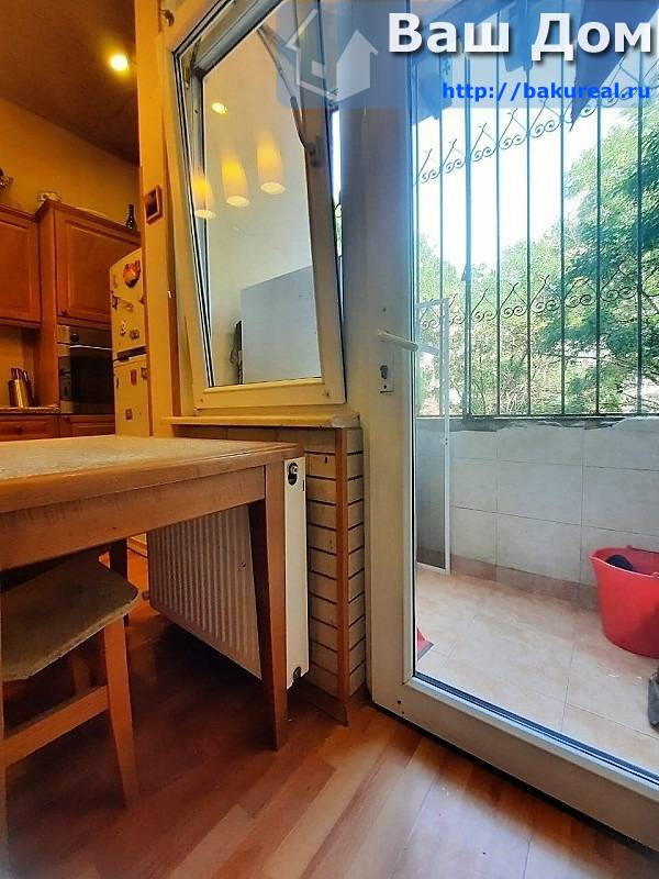 продаётся "сталинка" в парковой зоне