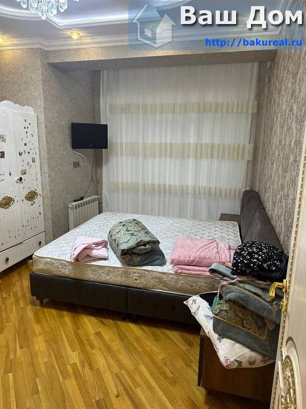 сдаётся около метро Хатаи 3 комнаты в новостройке